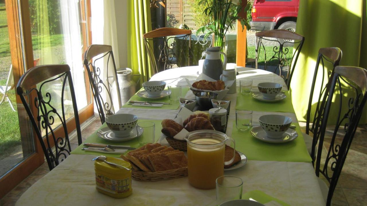 Bed and Breakfast Les Croisettes Le Pin  Exterior foto